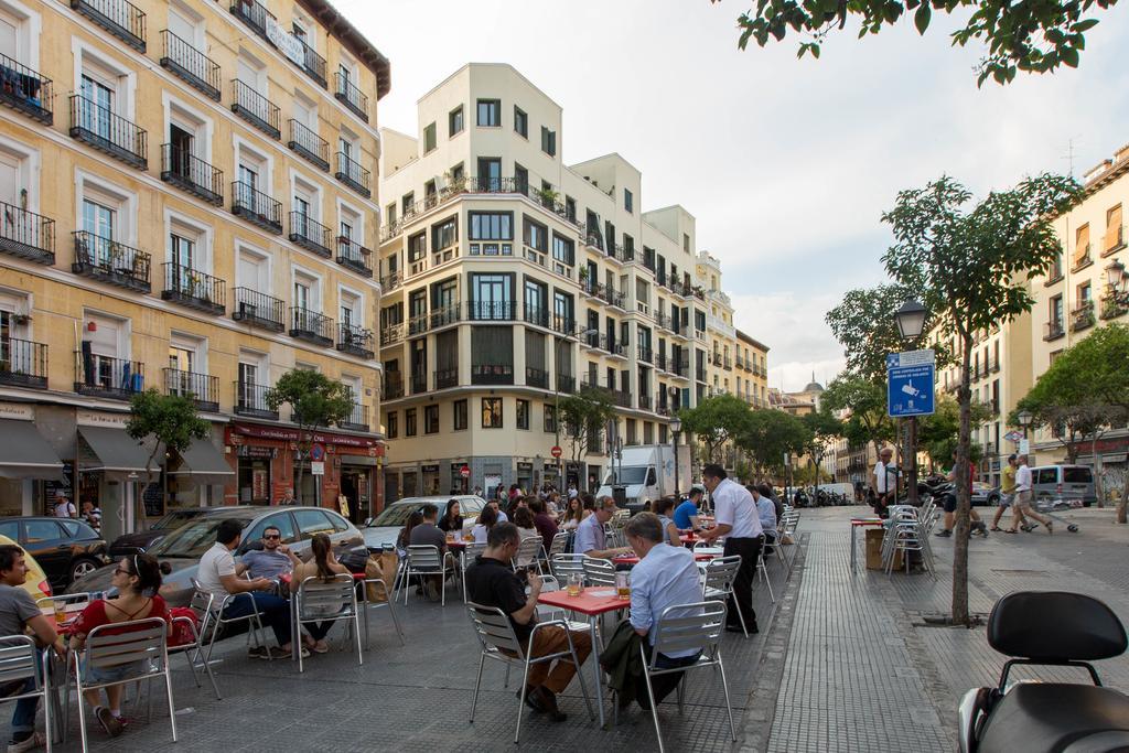 Апартаменти Bookinmadrid Com - Cascorro Sq 18 Pax Екстер'єр фото