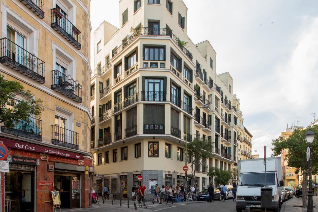 Апартаменти Bookinmadrid Com - Cascorro Sq 18 Pax Екстер'єр фото