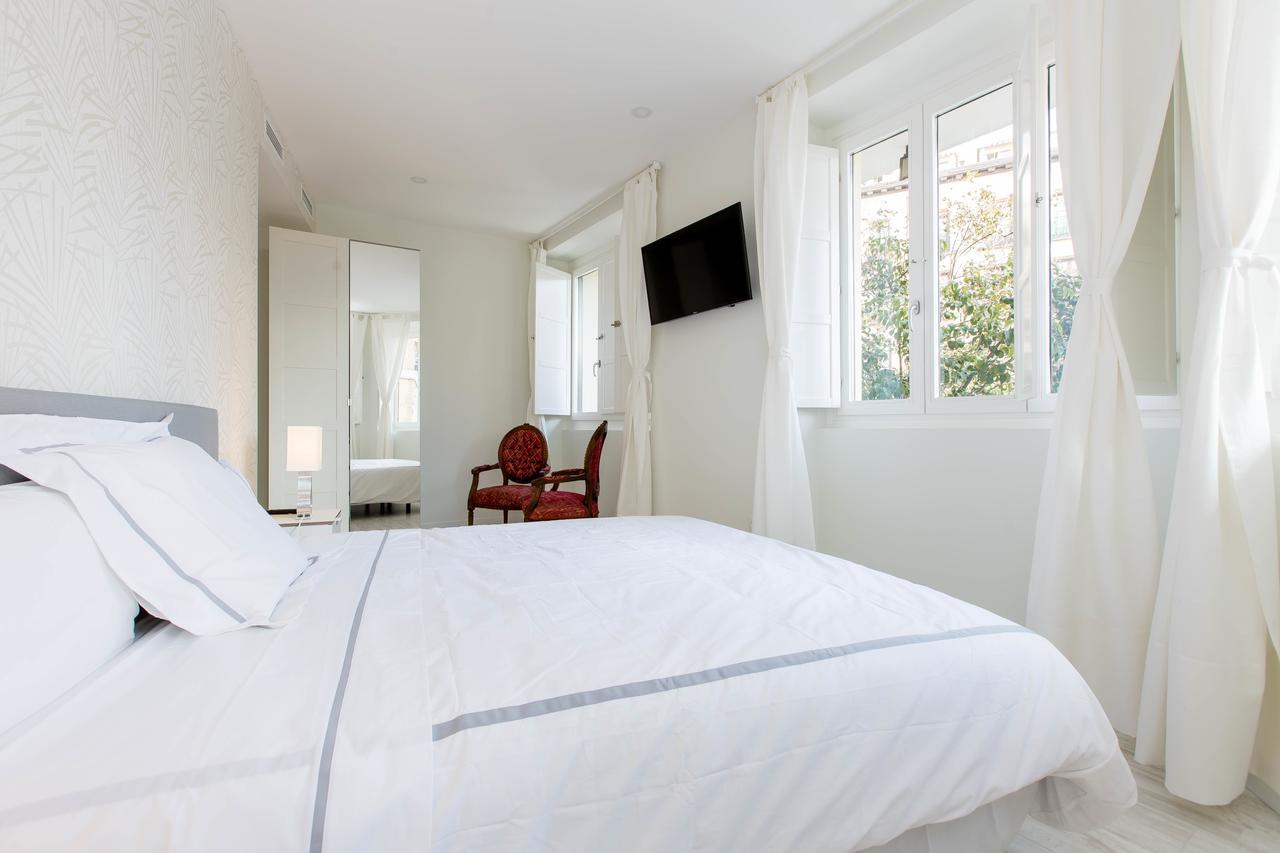 Апартаменти Bookinmadrid Com - Cascorro Sq 18 Pax Екстер'єр фото