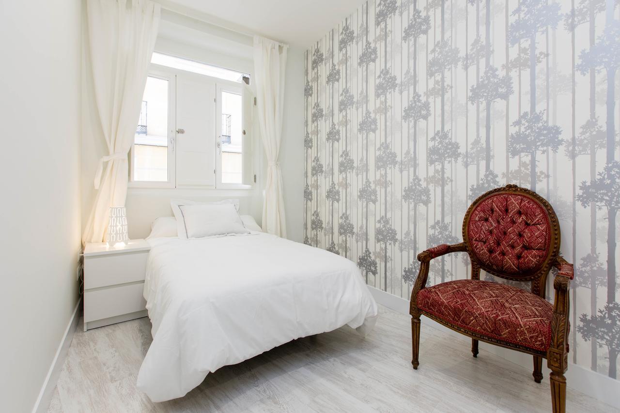 Апартаменти Bookinmadrid Com - Cascorro Sq 18 Pax Екстер'єр фото